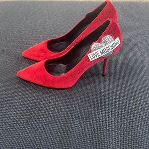 Love Moschino red velvet heels never worn